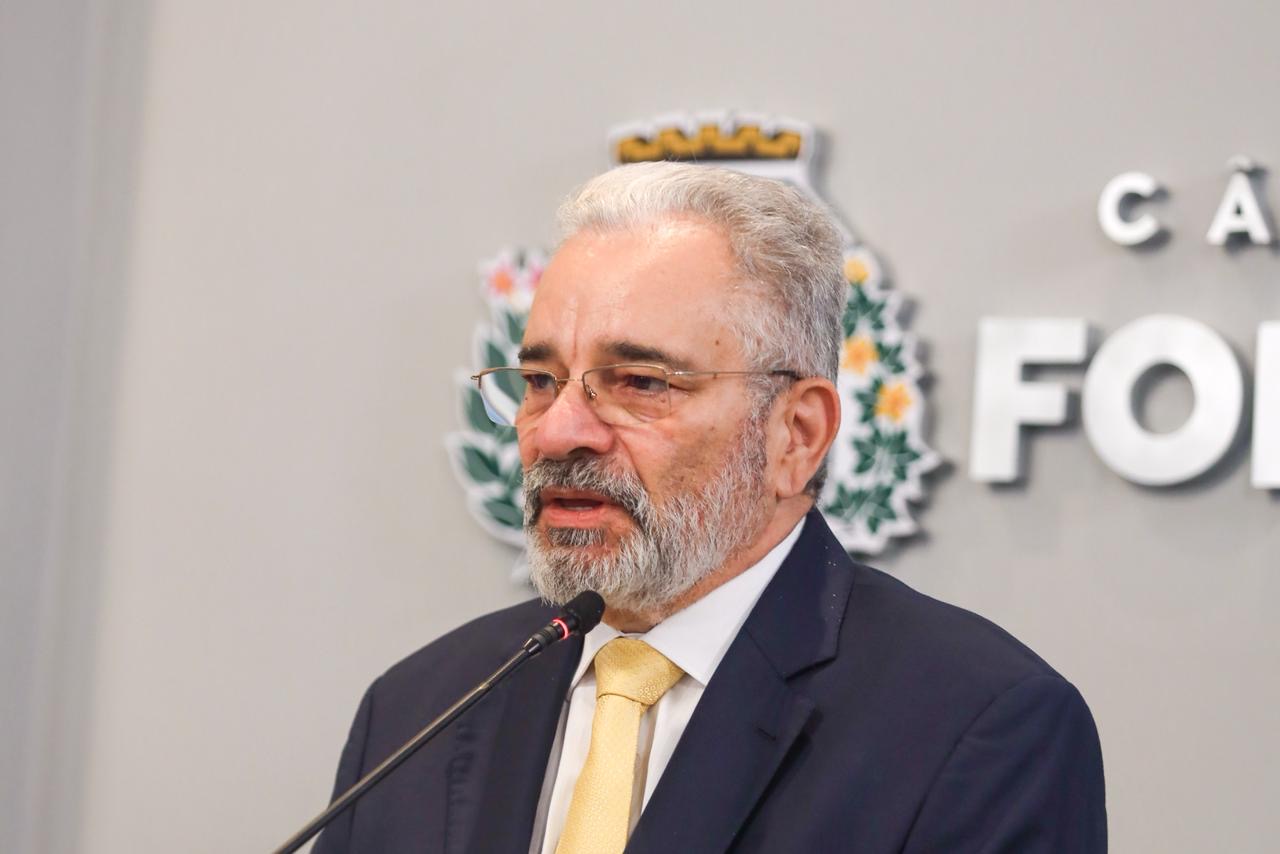 Mauro Carmelio cmfor