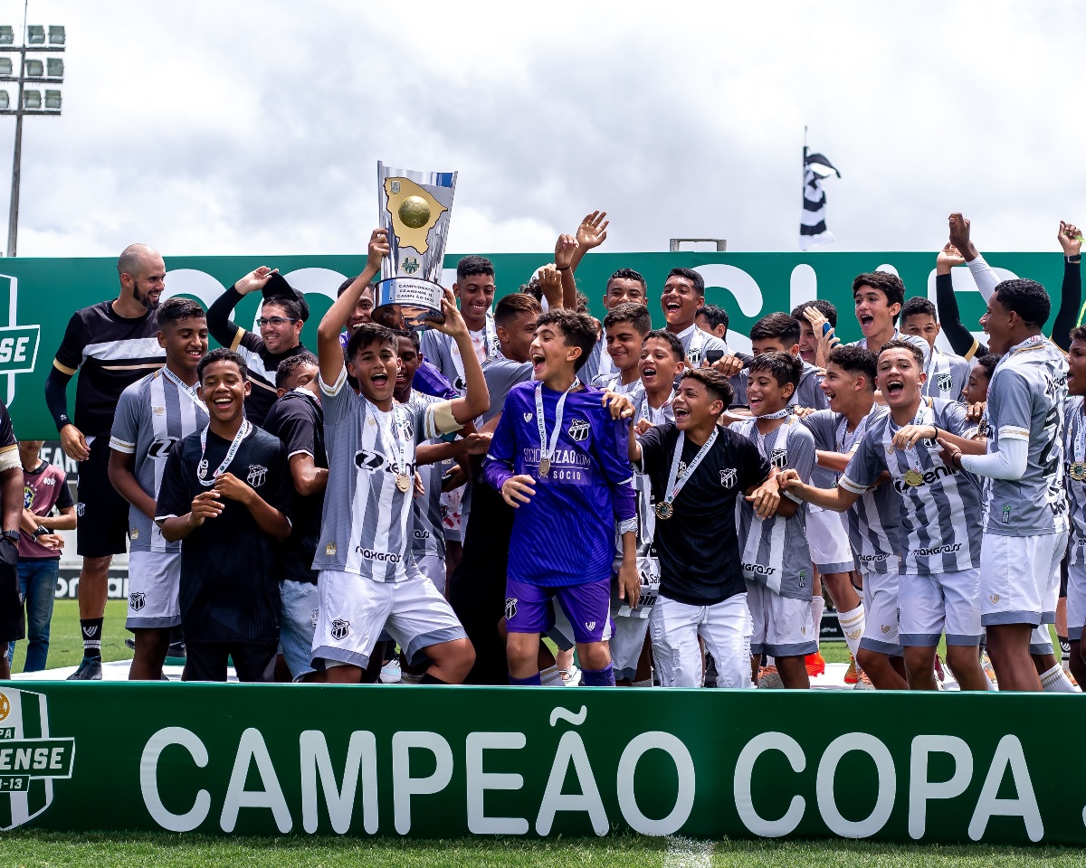 Federação Cearense de Futebol - Meninas do Vozão são campeãs do