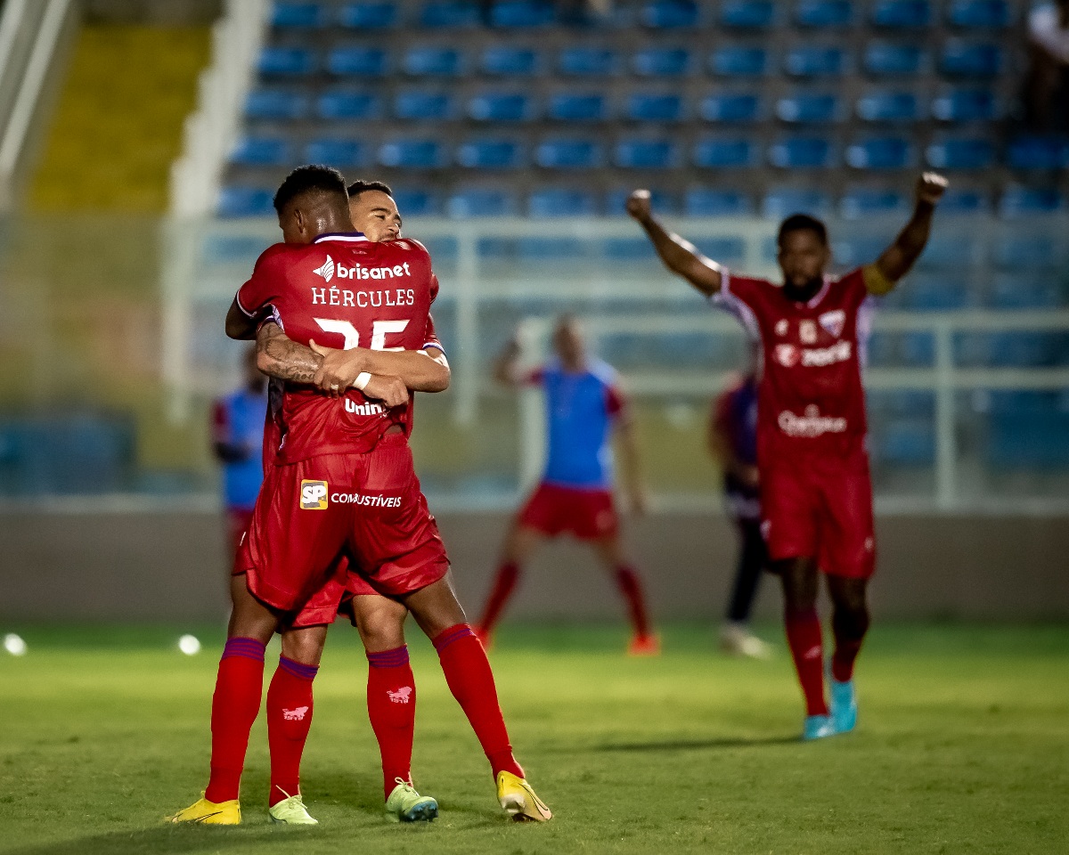 Federa O Cearense De Futebol Fortaleza Estreia Tr S Pontos Na